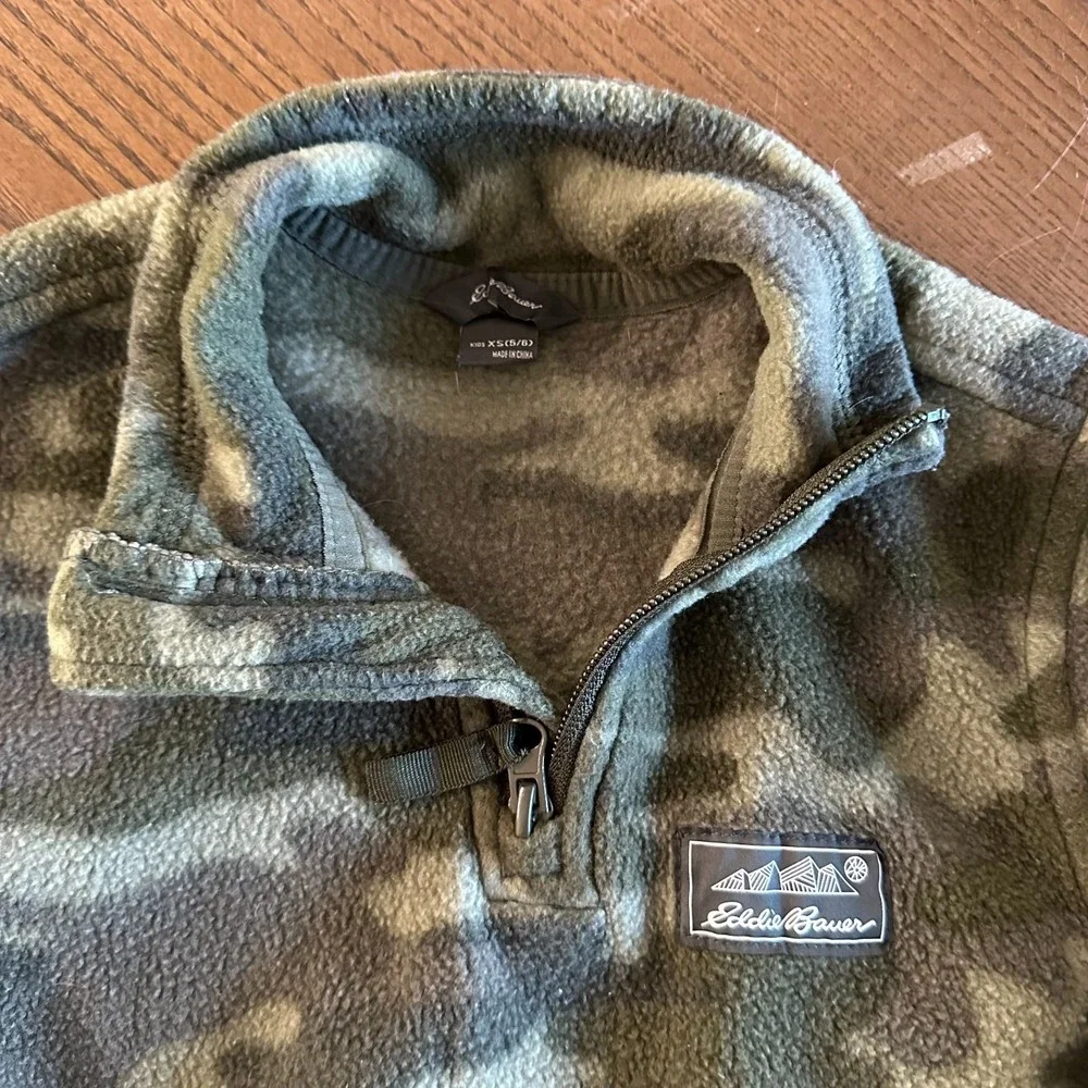 Eddie Bauer Kids Fleece Pullover Size XS 5/6‎ Green Camo Quarter Zip Warm Jacket